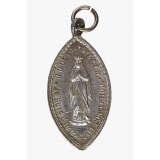 Médaille religieuse à l'effigie de Notre-Dame de Lourdes. 