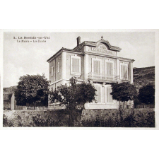 2 - La Bastide-en-Val - La Mairie - Les Ecoles.