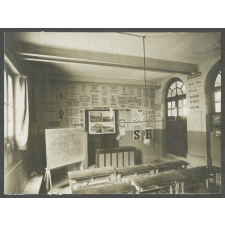 Lycée Hoche. Une salle d'anglais.
