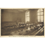Maison d'Enfants du Château de Rougemont - Le Réfectoire.