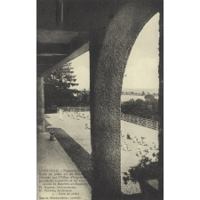 Lunéville - Préventorium Ecole de plein air de Méhon (Fondés parl'Office d'hygiène sociale de Lunéville et les amis des Ecoles de Meurthe-et-Moselle) H. Masson, Entrepreneur; H. Provost, Architecte 3 - L'Ecole de plein air.