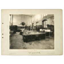 Lycée Janson de Sailly : la cuisine.