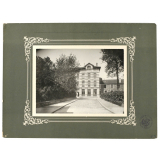 Pavillon d'administration du collège Jacques Amyot . 