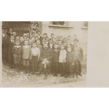 Ecole de garçons de Bitschwiller - 1ère Classe - Mr Benay, Instituteur militaire - Eté 1915.