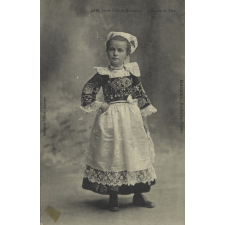 4238 - Jeune Fille de Rosporden - Costume de fête.