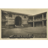 La Maison des Petits à Frontenas (Rhône) - Œuvre de plein air Les Petits de la Maternelle - Préventorium de Frontenas - L'Entrée et la Cour intérieure.