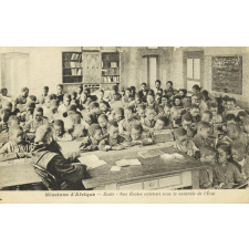 Missions d'Afrique - École - Nos Écoles existent sous le contrôle de l'État.
