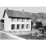 Façade de l'école mixte du hameau de la Bise à Foncouverte. 