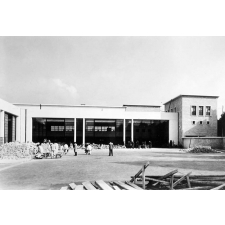 Centre d'apprentissage du bâtiment des Hauts-Mesnils à Montrouge.