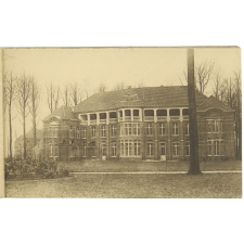 Université Catholique de Louvain - Catholic University of Louvain - Catholieke Hoogeschool van Leuven - 2e série - Asile d'aliénés pavillonnaire dans l'ancien parc du Vte de Spoelberch, à Lovenjoul. Sert à la Faculté de Médecine - Pavilion Insane-Asylum in quondam park of Viscount de Spoelberch, Lovenjoul : department of Medicine of the University - Paviljoen van het zinneloozengesticht opgericht in het oud park van Burggraaf de Spoelberch te Lovenjoul, Ten dienste der faculteit van geneeskunde.