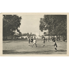 Jeux d'enfants dans les Parcs de Paris - Les Tuileries.