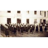 Ecole Pellerin à Beauvais - Gymnastique préparatoire (groupe n°2 ) : Exercice d'assouplissement. 