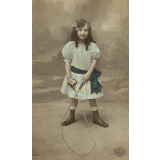 Fillette au diabolo. 