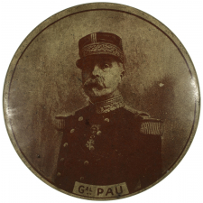 Boîte à l'effigie du général Pau.