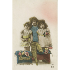 Portrait de fillettes.