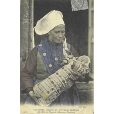 262 - Coutumes, moeurs et costumes bretons - Un Bébé de Plougastel-Daoulas (Finistère).