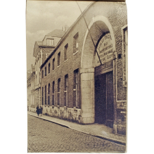 Université Catholique de Louvain - Catholic University of Louvain - Catholieke Hoogeschool van Leuven - 2e série - Ancien Collège Marie-Thérèse (1778), actuellement Ecoles spéciales des mines, du génie civil, des arts et manufactures, d'architectures et d'électricité - Old Mary-teresa College (1778), now the school of mines, civil engineering, arts and trades, architecture and electricity - Voomalig Maria-Theresia College (1778), thans Bijzonder Scholen der Mijnen, der Burgerlijke Bouwkunst, van Kunsten en Fabriekwesen, van Bouwkunde, van Elektriciteit.