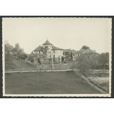 Centre public d'enseignement ménager de Silhac (Fontbonne). Le village et la maison qui abrite le centre.
