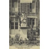 Institution Notre-Dame de Liesse - Ange gardien - Cour d'Entrée.