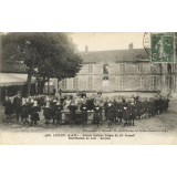 4086 - Luzancy (S.-et-M.) - Colonie Scolaire Laïque du 18e Arrt - Distribution du Lait - Garçons.