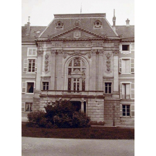 Châteaude Chambéry - Façade sur cour.