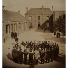 Ecole primaire supérieure de La Ferté-Macé - La musique instrumentale en répétition.