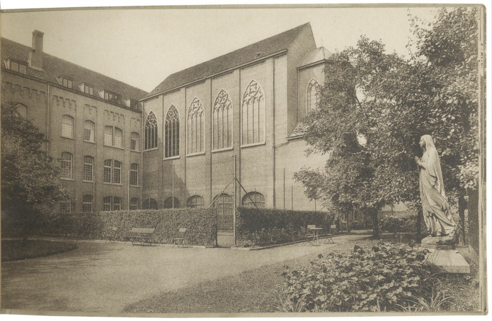 Etablissement des Fidèles Compagnes de Jésus - 93-95-97, Avenue Montjoie - Uccle - Cartes vues détachables - Jardin - Le tennis.
