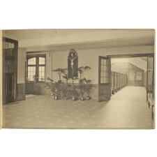 Etablissement des Fidèles Compagnes de Jésus - 93-95-97, Avenue Montjoie - Uccle - Cartes vues détachables - Hall d'entrée et vestiaire.