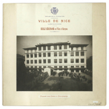 Ecole Ségurane de Filles et Garçons, Ville de Nice, Façade sur Cours à Récréation.