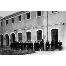 Ecole Normale d'Instituteurs de Châteauroux - La rentrée des élèves à l'étude (le 19 Mai 1899).