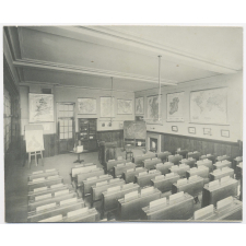 Bruntsfield Higher Grade Public School. Salle de classe.