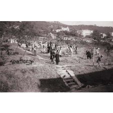 Travail au jardin, 2e et 3e années - ENG d'Ajaccio. .