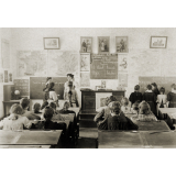 Orbigny (Indre-&-Loire) - Ecole de Filles (Salle de classe)