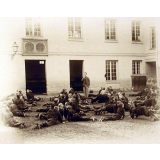 Ecole Pellerin à Beauvais - Gymnastique préparatoire (groupe n°2 bis ) : Exercice d'assouplissement. 