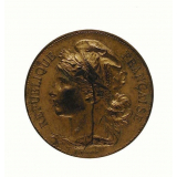 Médaille de la Société des Amis de l'Adolescence du XVIIIème Arrondissement. 