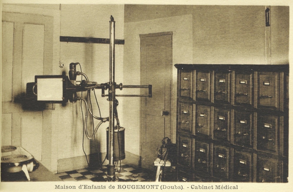 Maison d'Enfants du Château de Rougemont - Cabinet médical.