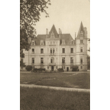 La Sistière - Cour-Cheverny (Loir-&-Cher) - N°2- Façade Est du Château.