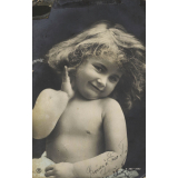 Portrait de jeune enfant. 