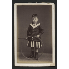 Enfant au cerceau. 