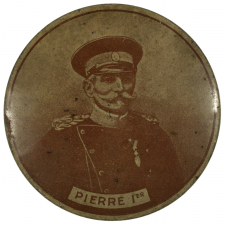 Boîte à l'effigie du roi Pierre Ier de Serbie. 