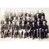 Association amicale de la jeunesse mousserollaise (38 jeunes gens). 