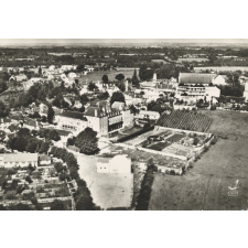 En avion au-dessus de… - 2 - Lescar (B.-P.) - Vue panoramique - L'Ecole Normale - Ancien Couvent des Barnabites.