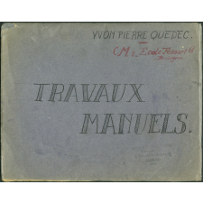 Cahier de travaux manuels.
