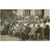 Un Village d'Alsace - Distribution des prix aux élèves (garçons et filles) du cours d'adultes. 