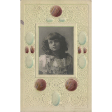 Portrait de fillette.