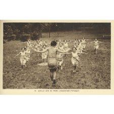 Ecole de plein air permanente - Ville de Mulhouse - Pfastatt (Haut-Rhin) - Quelle joie de faire l'éducation physique !