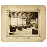 Salle de sciences en Asie. 