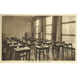 Ecole de plein air permanente - Ville de Mulhouse - Pfastatt (Haut-Rhin) - Une classe avec mobilier individuel.