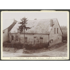 Ancienne maison d'école de Sorbon, Ardennes, remplacée en 1898 par un bätiment nouveau.