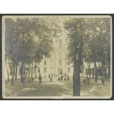 Lycée Hoche, vue extérieure du petit collège, Versailles.